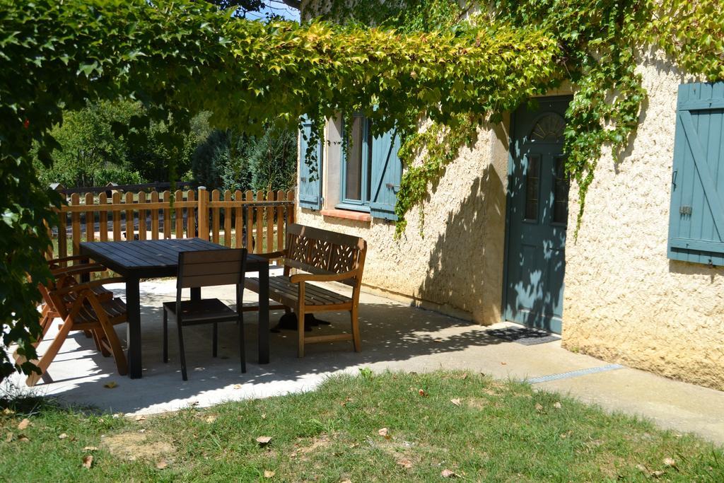 Gite Au Lac Du Gouyre Puygaillard-de-Quercy Exterior photo