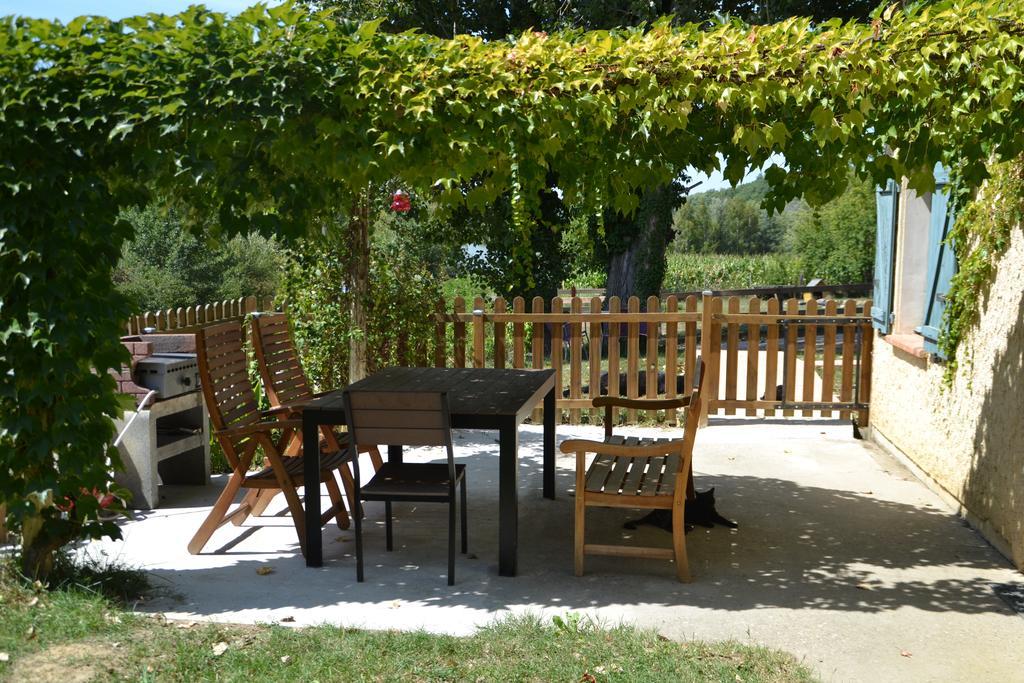 Gite Au Lac Du Gouyre Puygaillard-de-Quercy Exterior photo